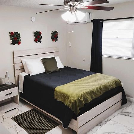 Adorable Mini Suite In Tampa Exteriör bild