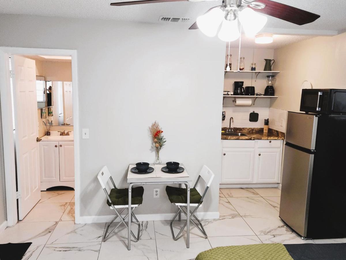 Adorable Mini Suite In Tampa Exteriör bild