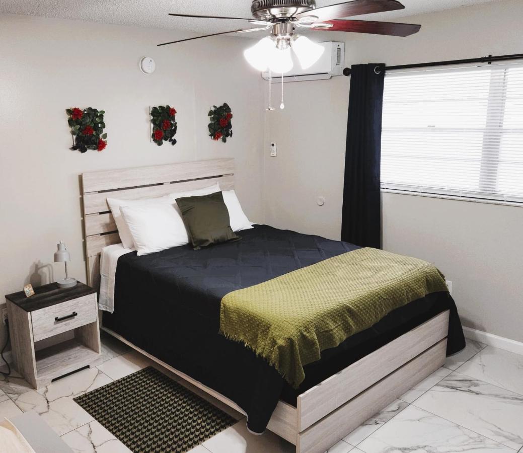 Adorable Mini Suite In Tampa Exteriör bild