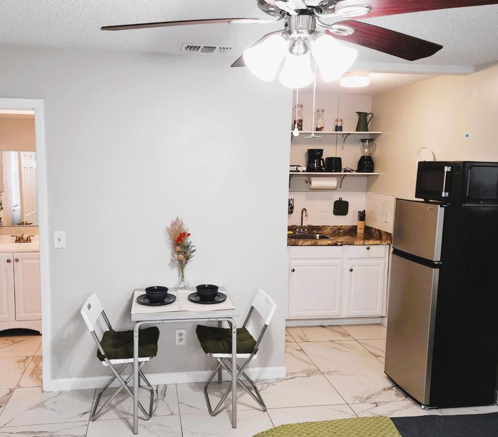 Adorable Mini Suite In Tampa Exteriör bild