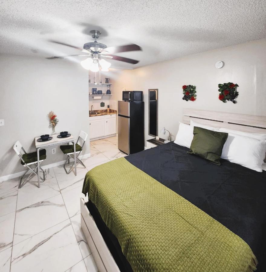 Adorable Mini Suite In Tampa Exteriör bild